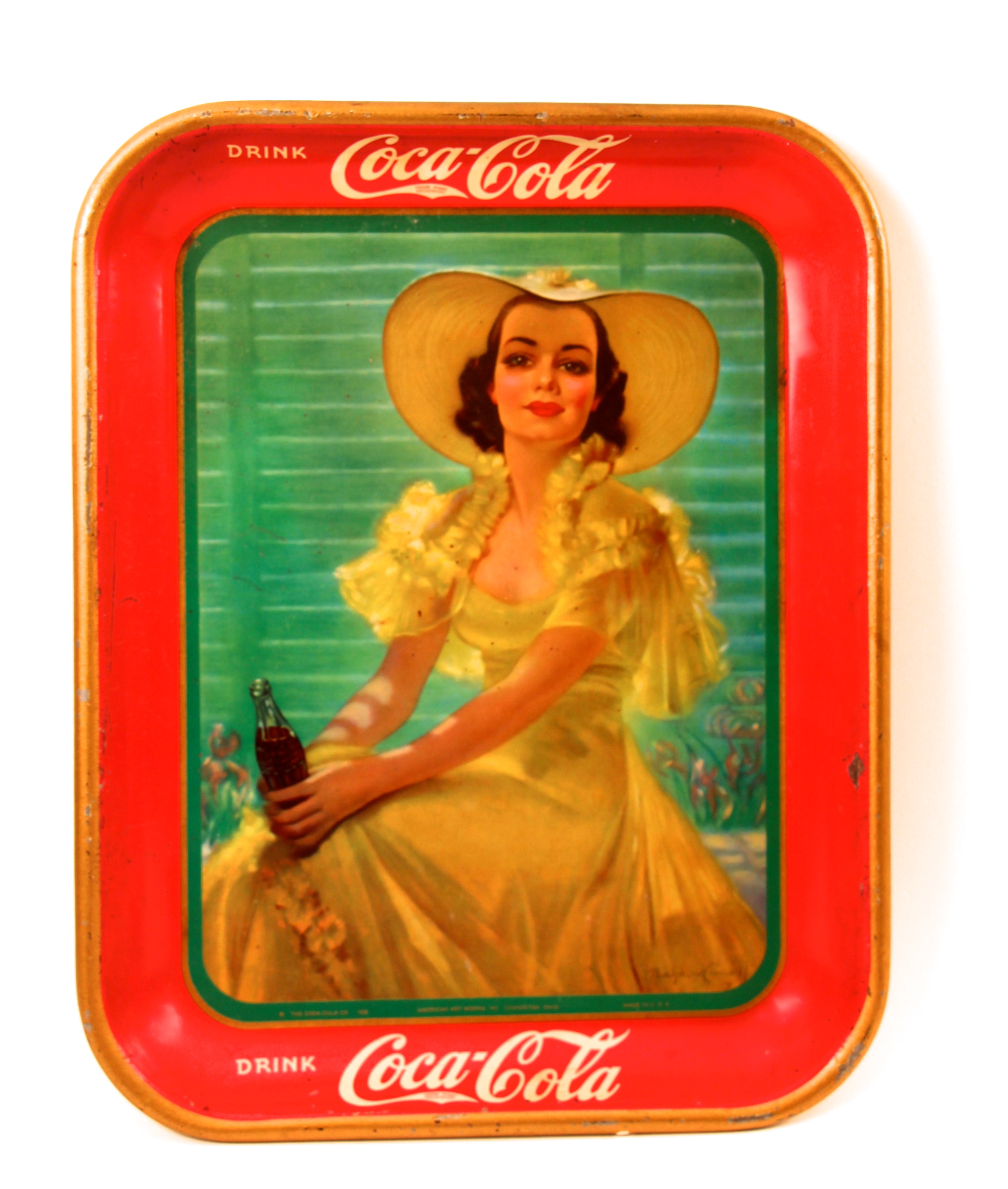 https://antiqueadvertisingexpert.com/wp-content/uploads/2014/08/Coca-Cola-Tin-Tray-Girl-At-Shade-1938-1.jpg